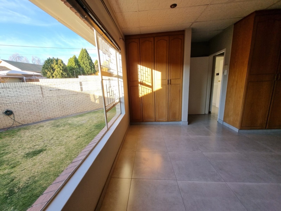 3 Bedroom Property for Sale in Pentagon Park Free State